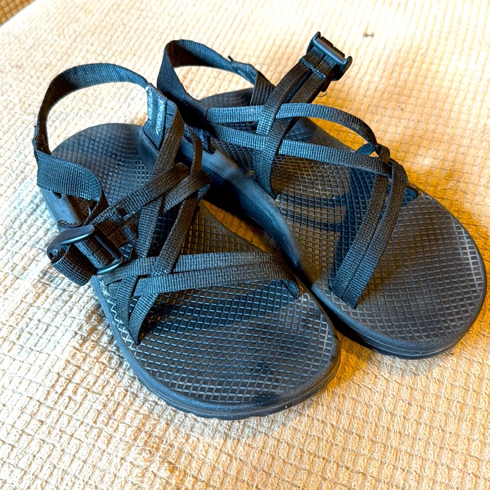 Chaco ZX/1 sandals size 7, excellent condition